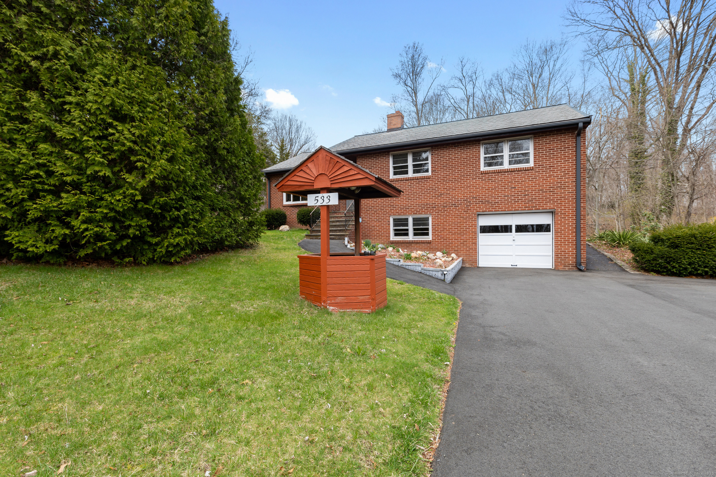 533 Clintonville Road, North Haven, Connecticut image 3