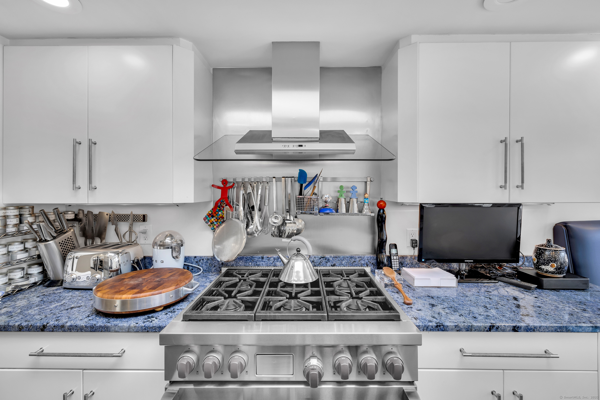 49 Damascus Road, Branford, Connecticut image 11