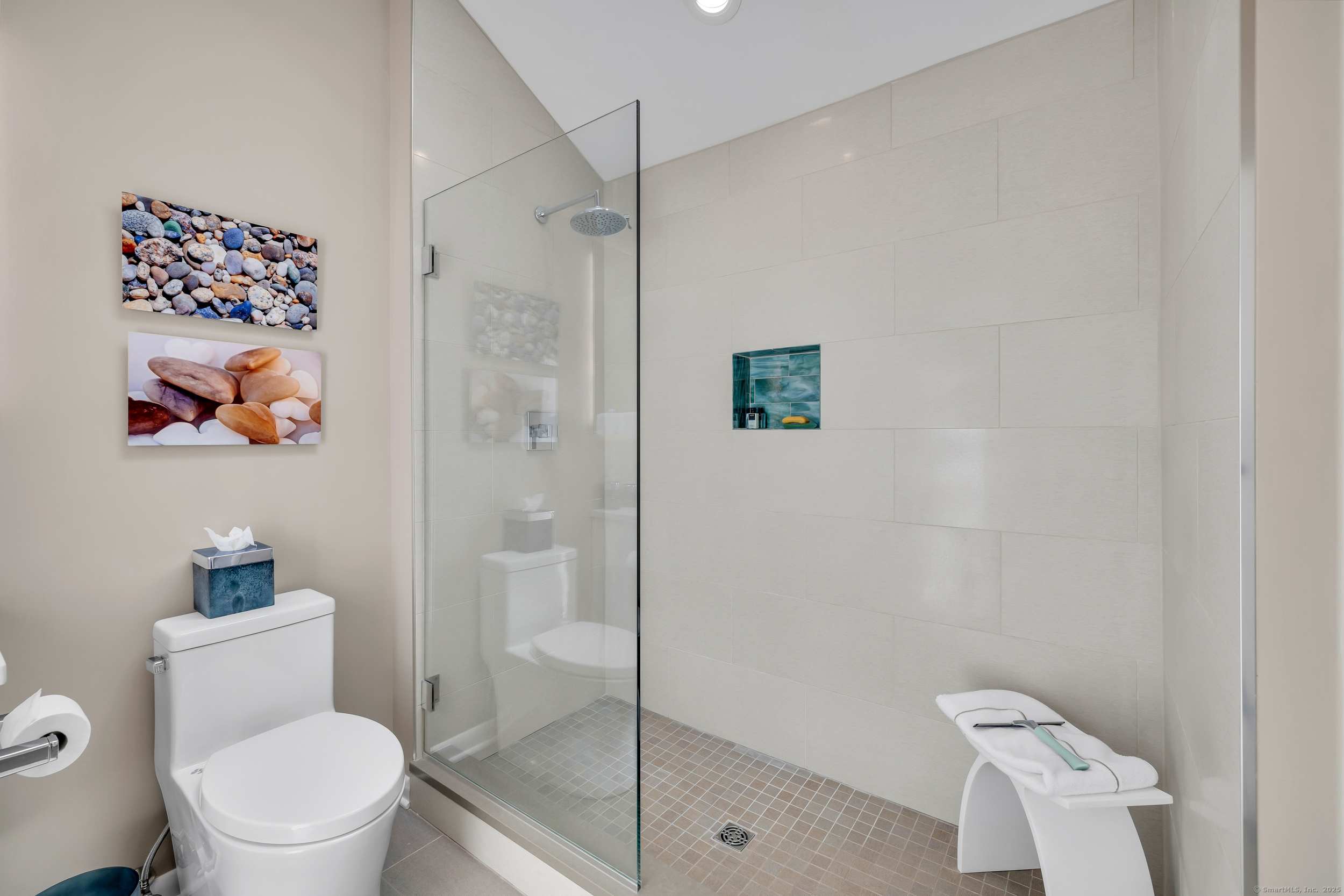 49 Damascus Road, Branford, Connecticut image 32