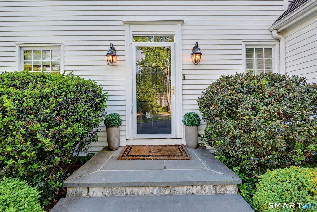 Photo of 81 Dolphin Cove Quay, Stamford, CT 06902 (MLS # 24176672)