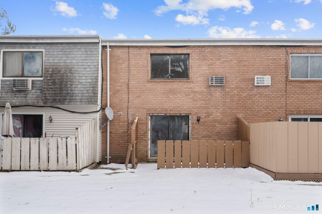 Photo of 83 Sutton Place #83, Bloomfield, CT 06002 (MLS # 24146779)