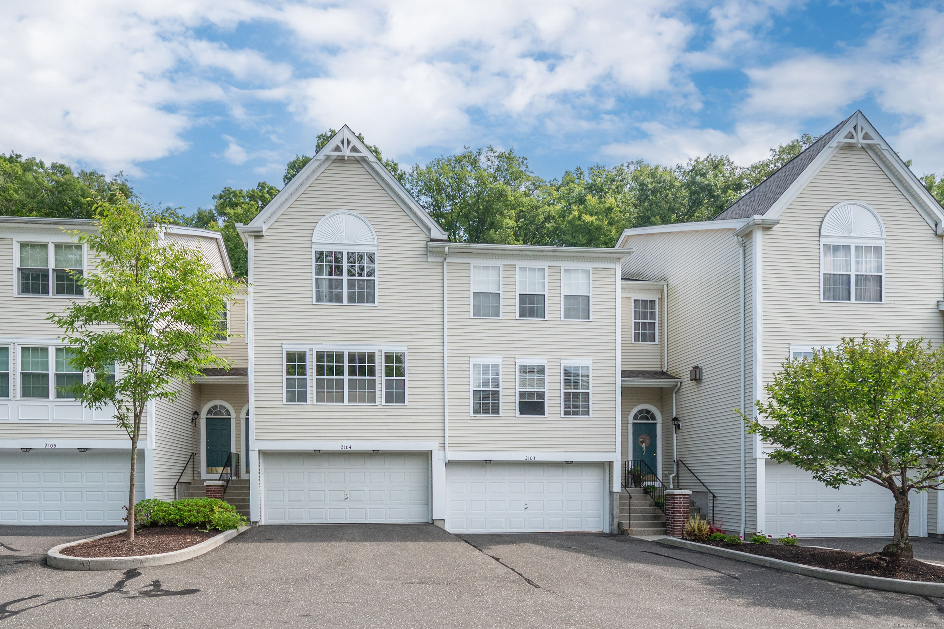 View Danbury, CT 06811 townhome