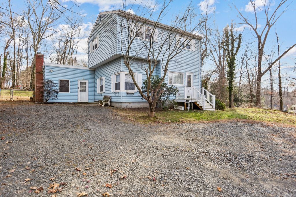 Photo of 62 Hahn Road, Guilford, CT 06437 (MLS # 24144143)