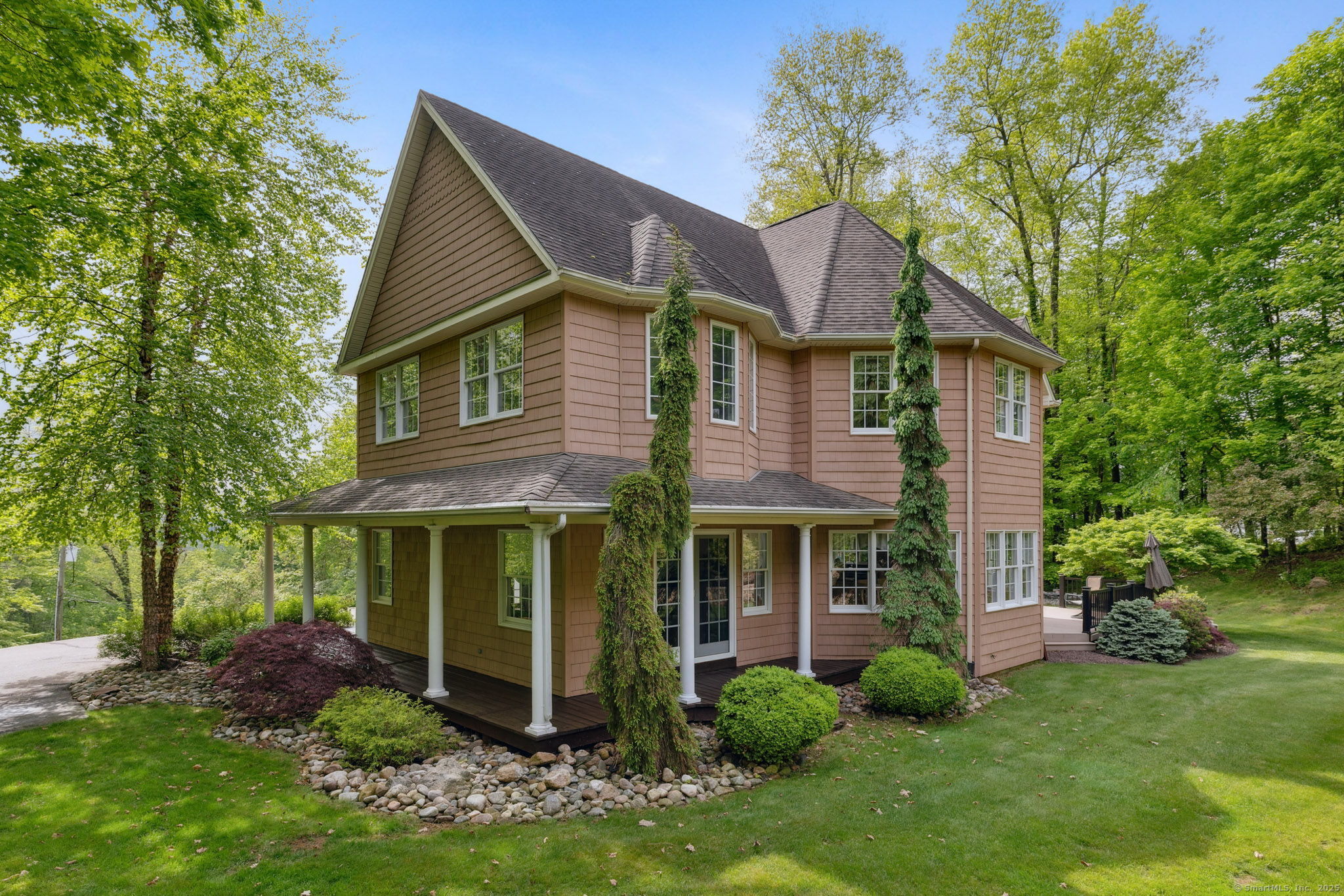 15 Ledge Road