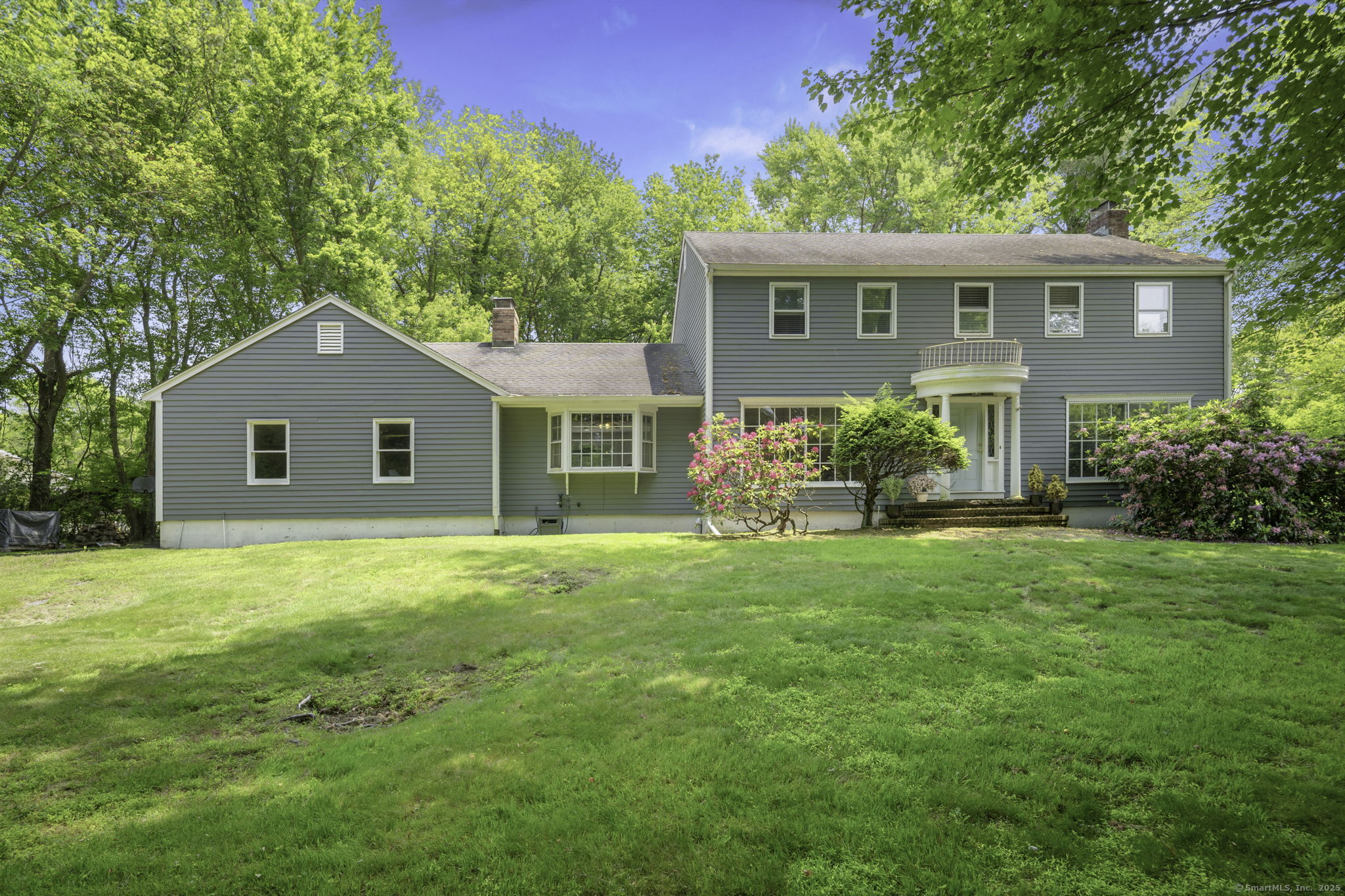 Easton, Connecticut 06612, United States, 4 Bedrooms Bedrooms, ,3 BathroomsBathrooms,Residential,Pending,207595