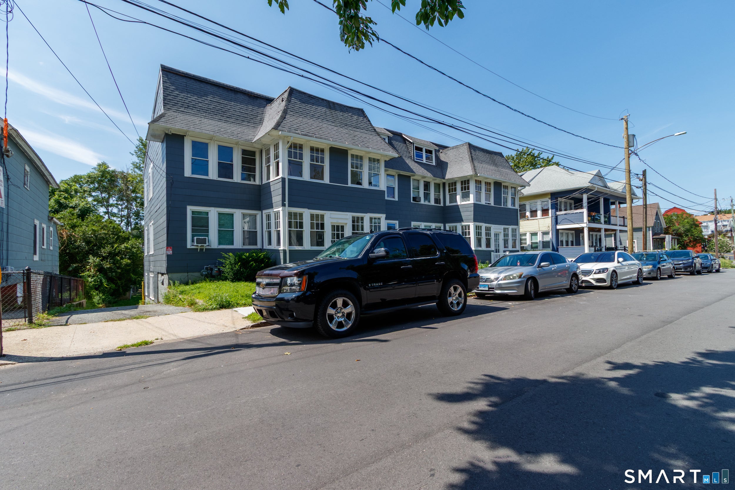 82 Maple Avenue