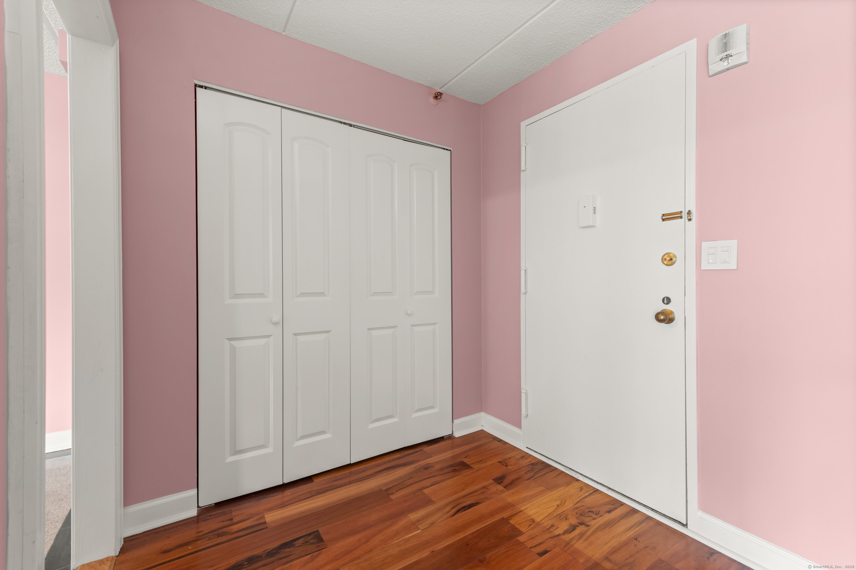 143 Hoyt Street APT 1A