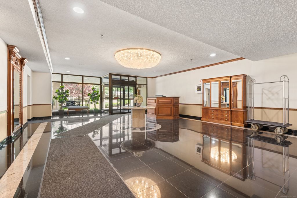 Photo of 143 Hoyt Street #APT 1A, Stamford, CT 06905 (MLS # 24142743)