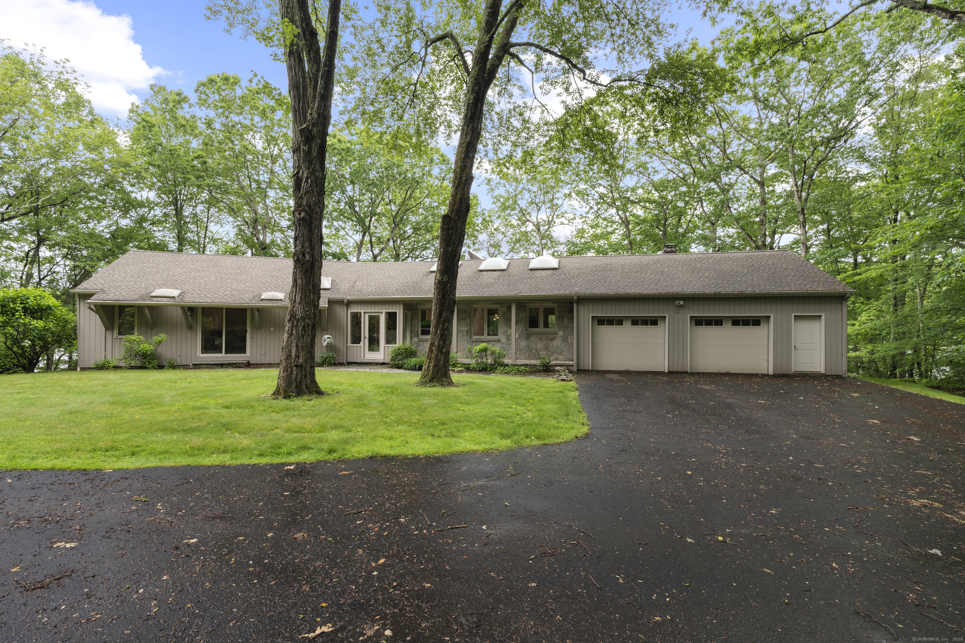 104 Long Meadow Road