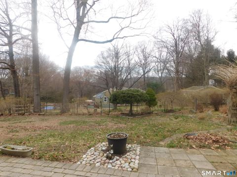 6 Daybreak Lane Studio Shelton CT 06484