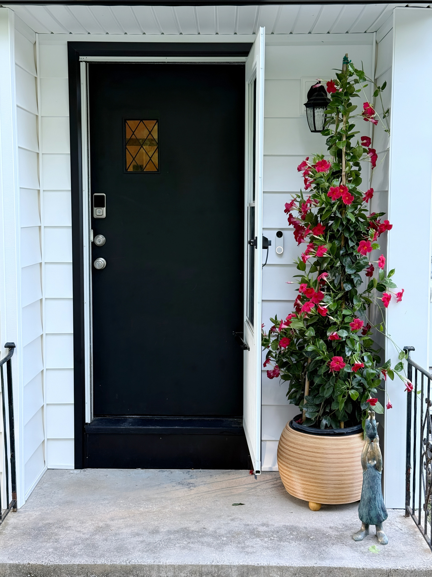 40 Mountainville Road, Danbury, Connecticut image 2