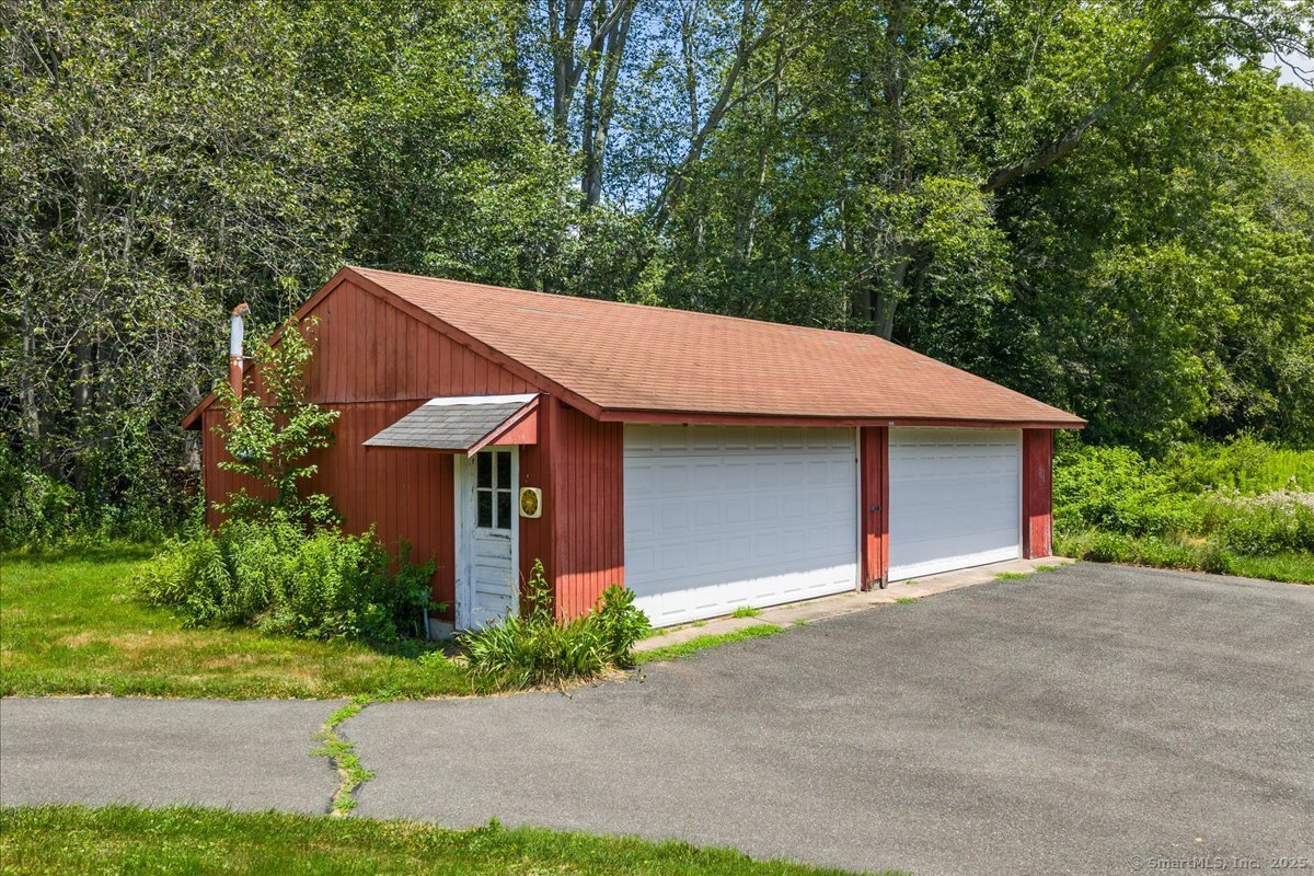 43 Gates Farm Road