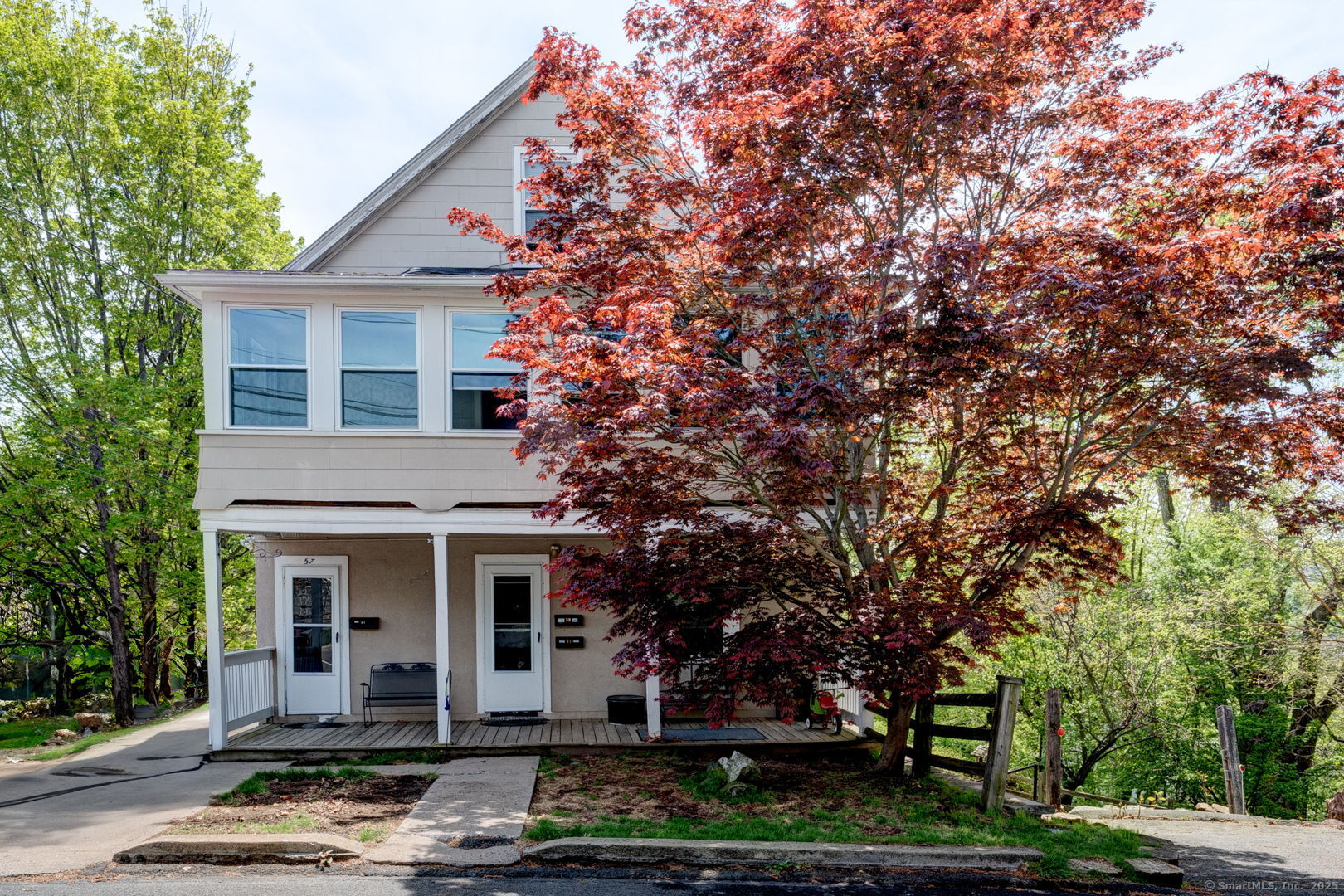 Property for Sale at Lincoln Street, Bristol, Connecticut - Bedrooms: 5 
Bathrooms: 3 
Rooms: 17  - $399,000