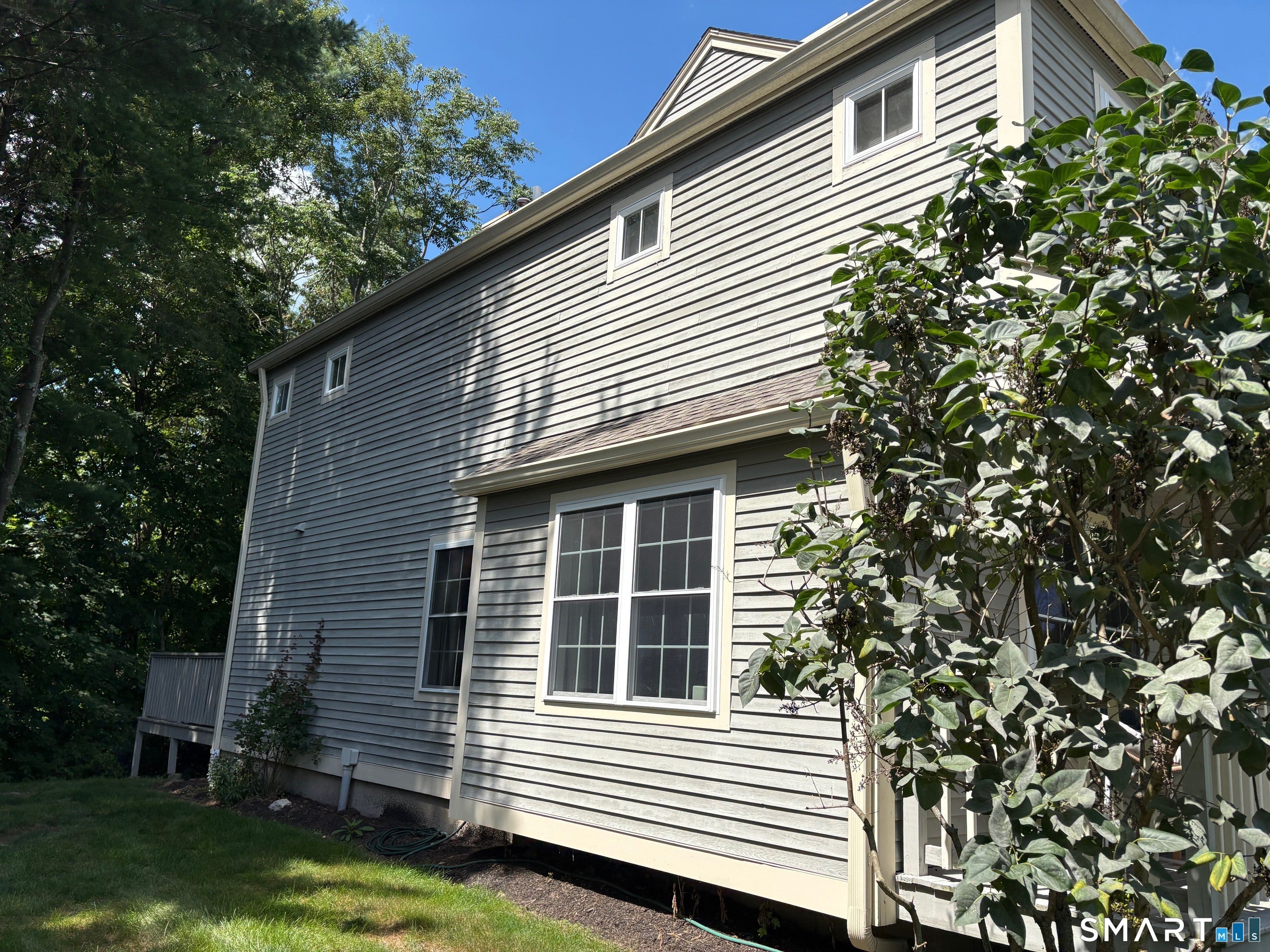 90 Manorwood Drive 90