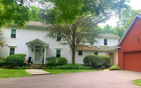 A home in New Milford