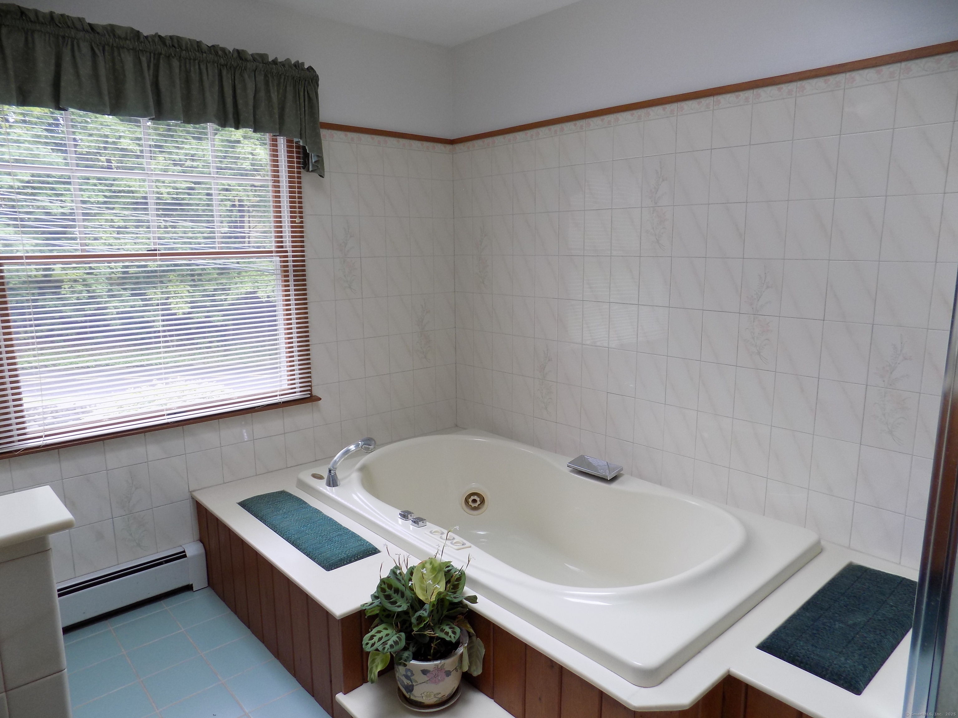 80 Hoyts Hill, Bethel, Connecticut image 18
