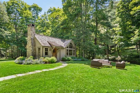 Photo of 286 Lyons Plain Road, Weston, CT 06883 (MLS # 24184242)