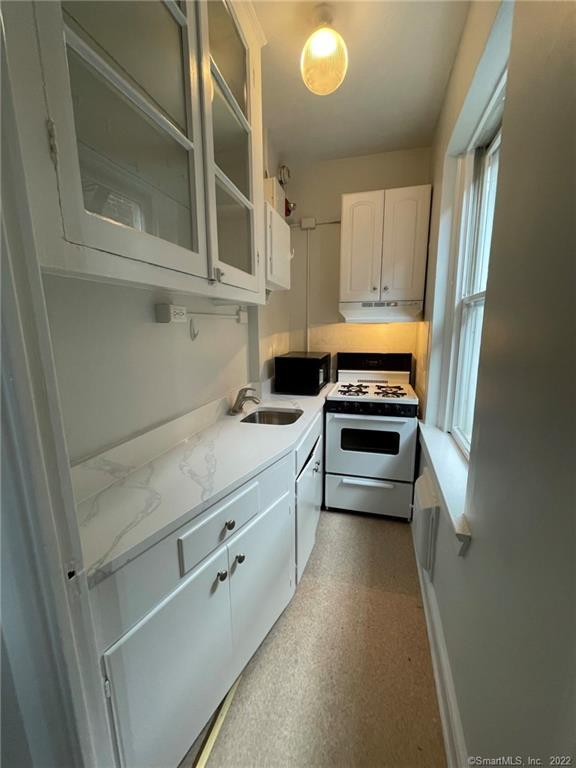 Greenwich, Connecticut 06830, United States, 1 Bedroom Bedrooms, ,1 BathroomBathrooms,Residential,Active,244073