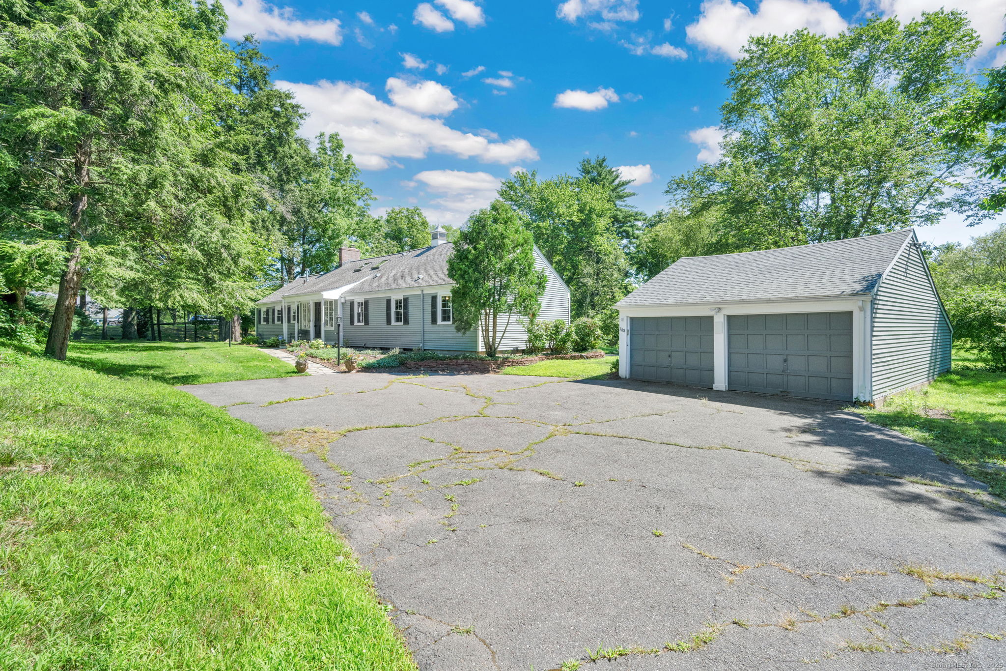 308 Hopmeadow Street