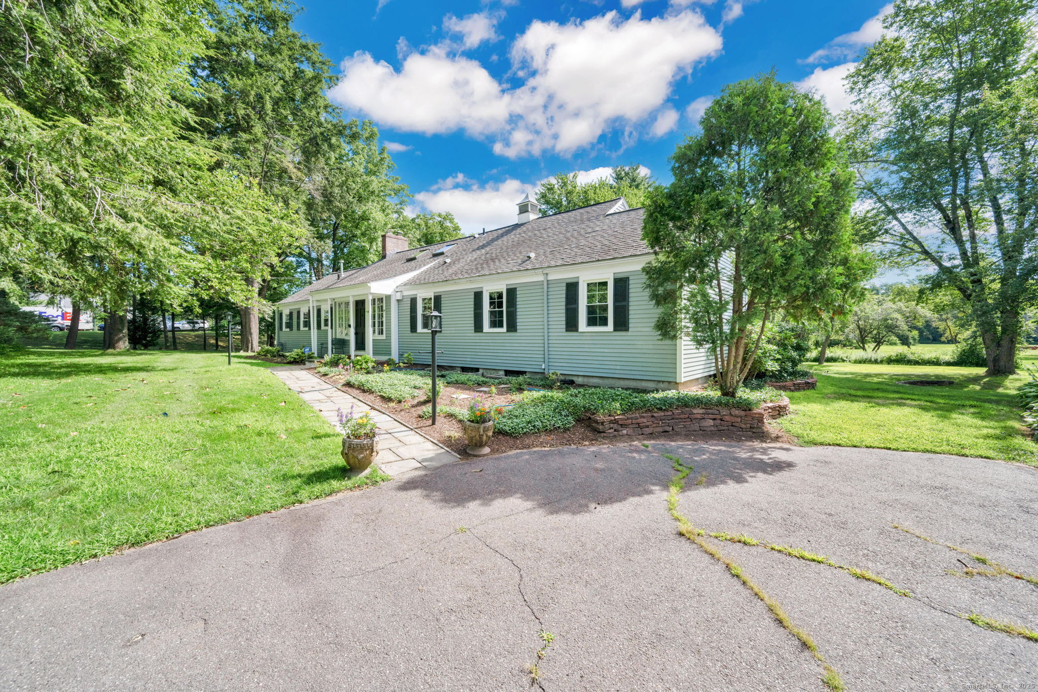 308 Hopmeadow Street