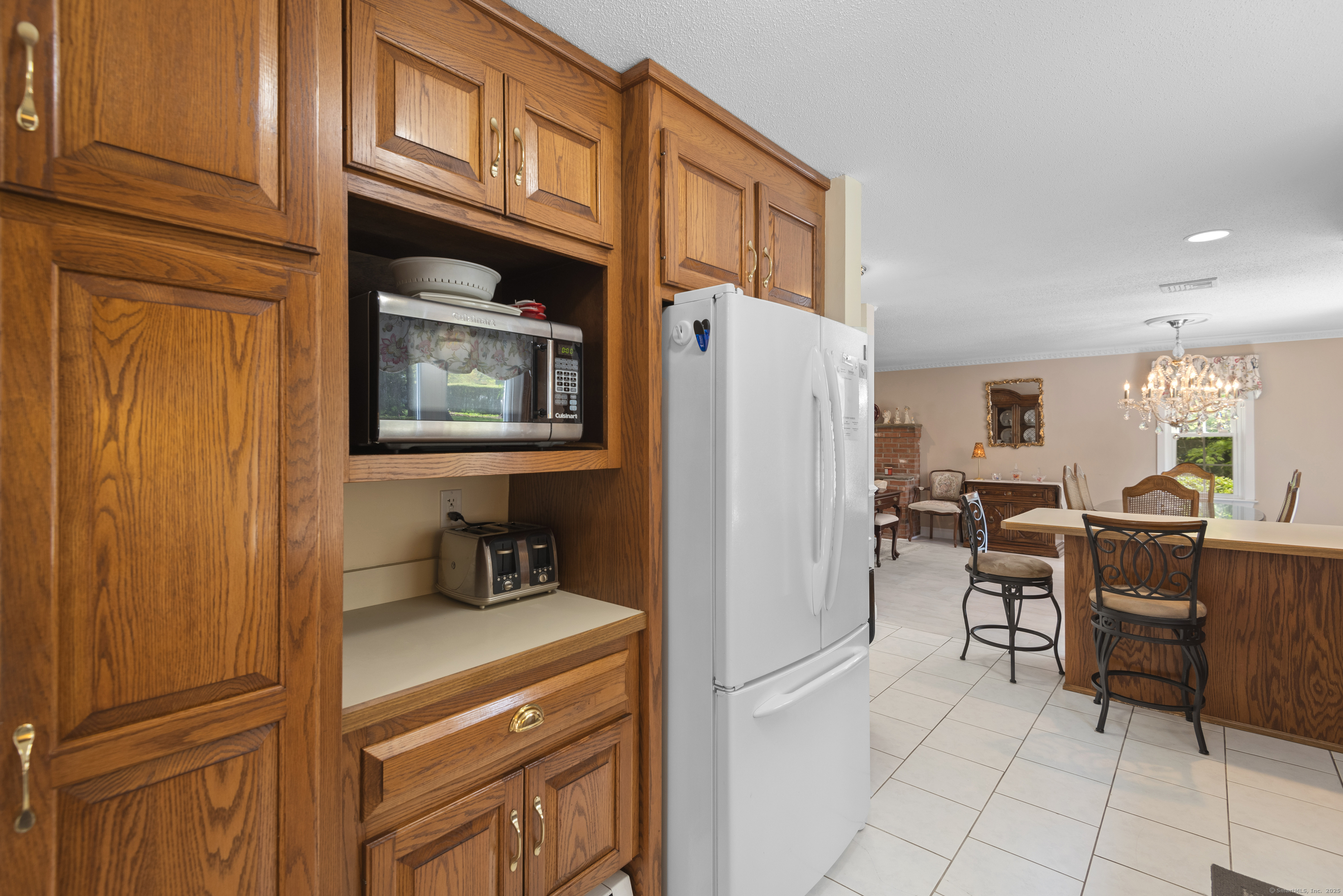 94 Damato Lane, Bristol, Connecticut image 8