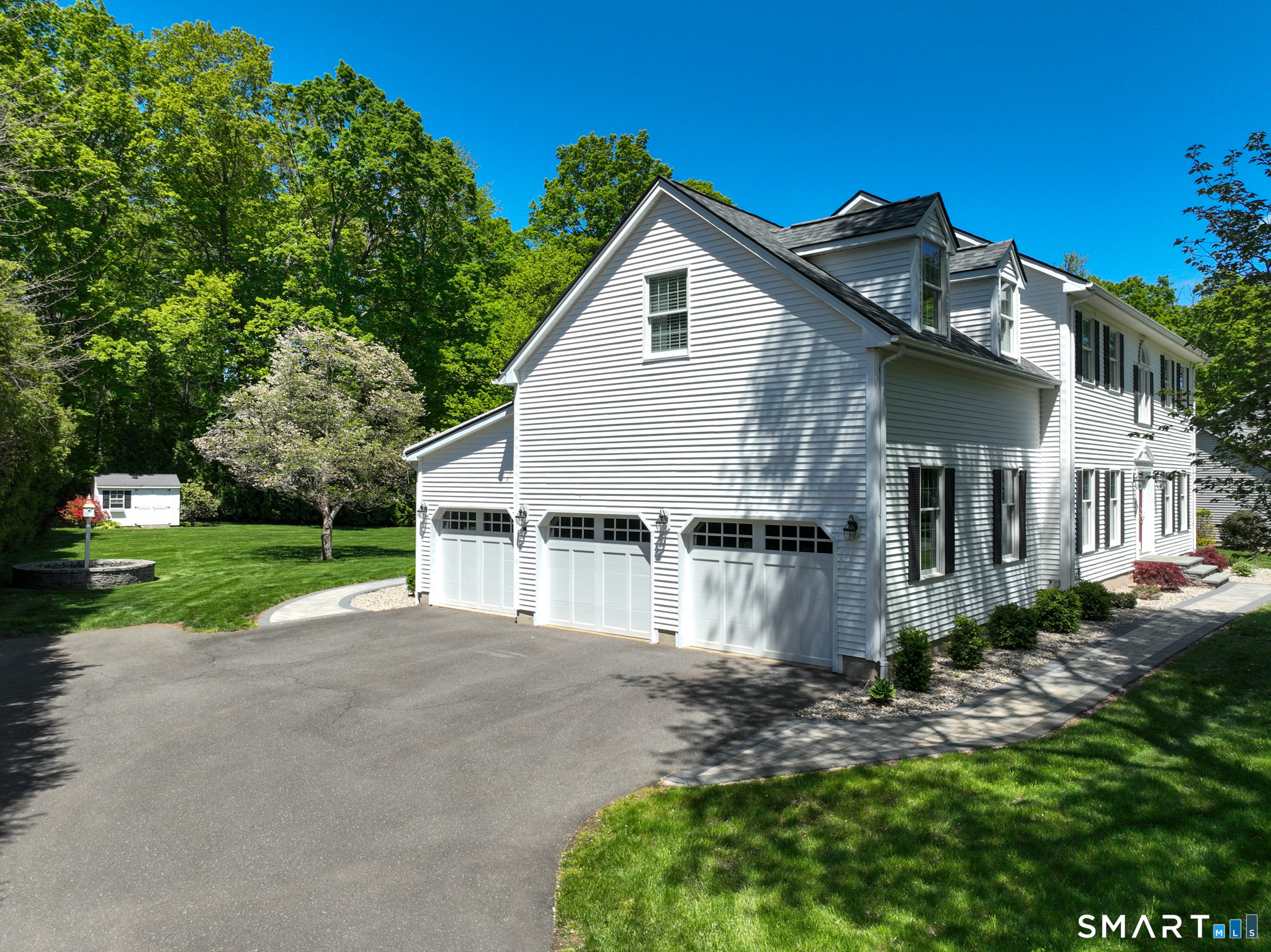 6 Sycamore Hills Road