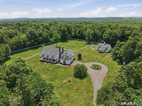 Photo of 395 Sperry Road, Bethany, CT 06524 (MLS # 24179706)