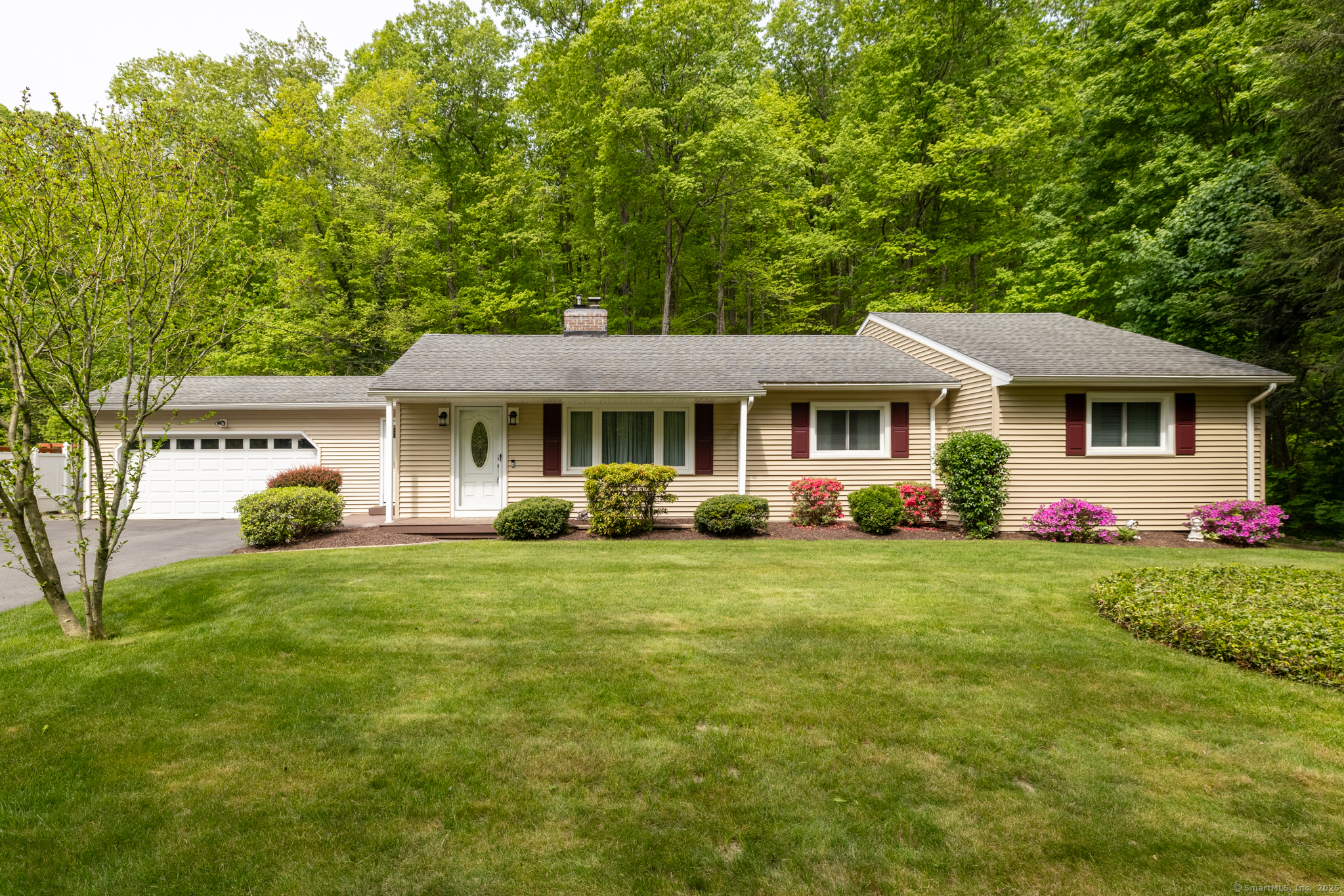 153 Mountain Road, Cheshire, Connecticut image 1