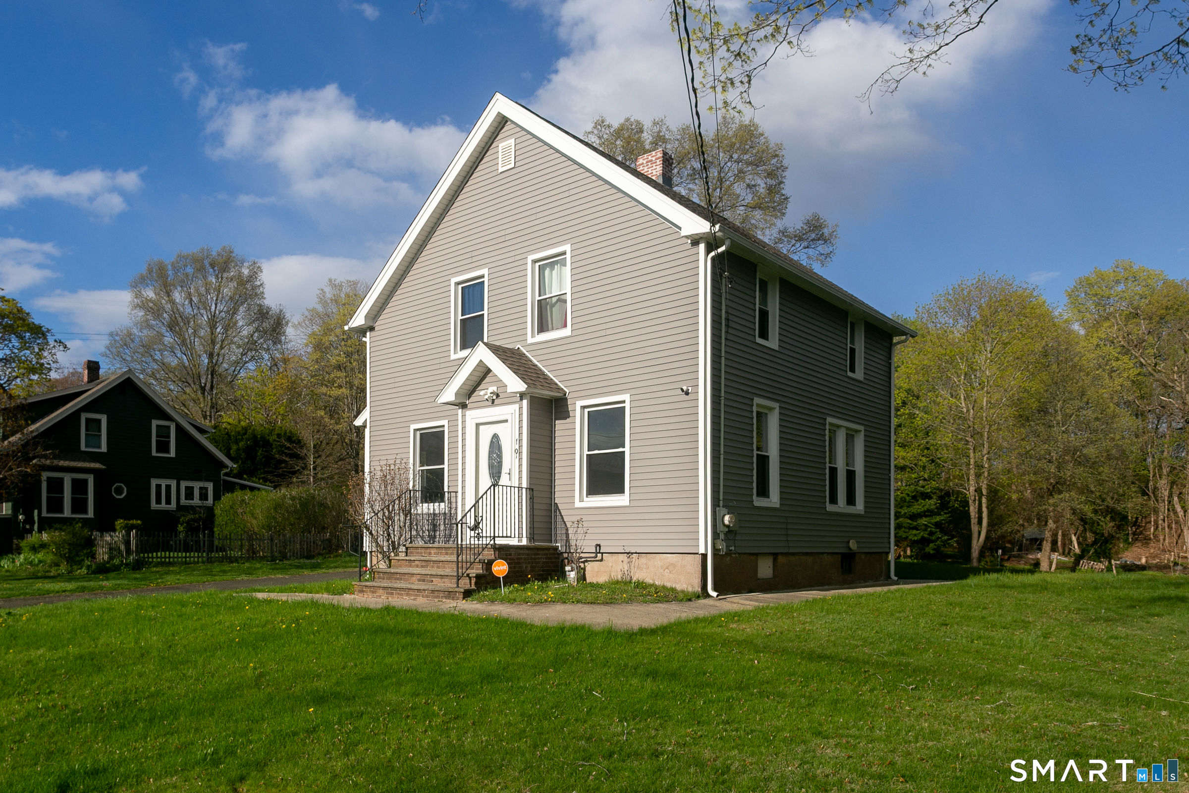 101 Laurel Street