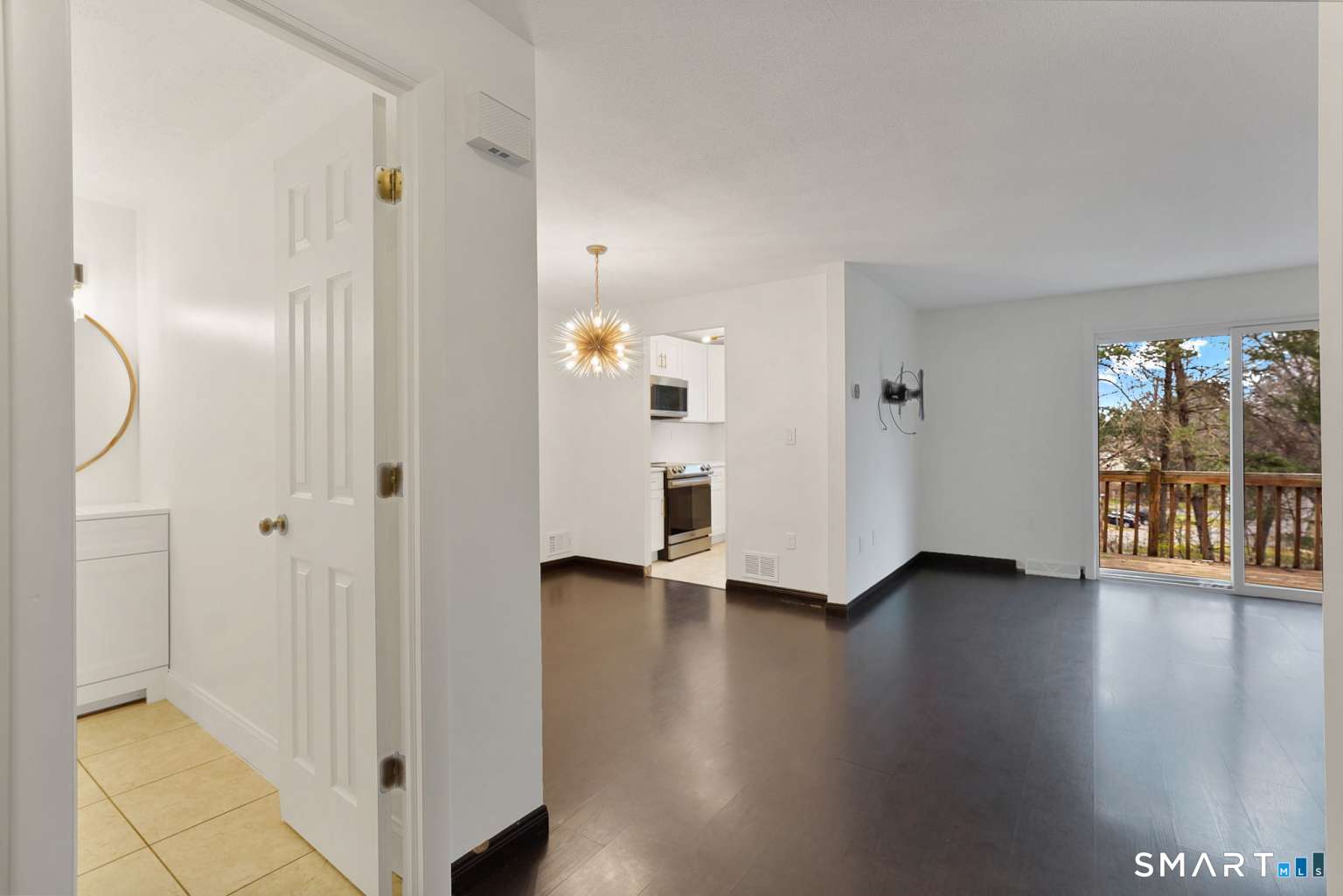 92 Spring Lane 92