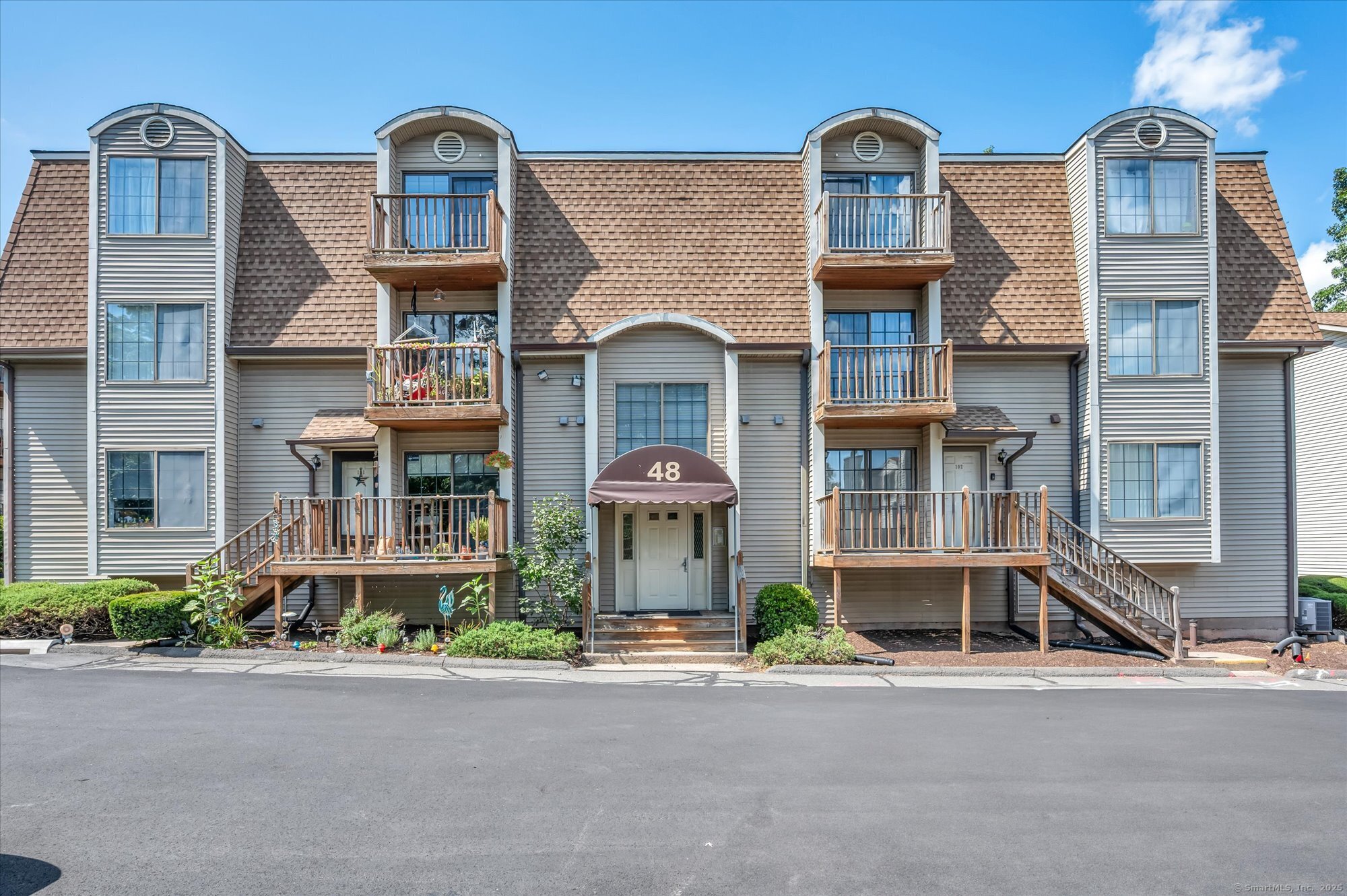 New Britain, Connecticut 06053, United States, 2 Bedrooms Bedrooms, ,1 BathroomBathrooms,Residential,Active,193470