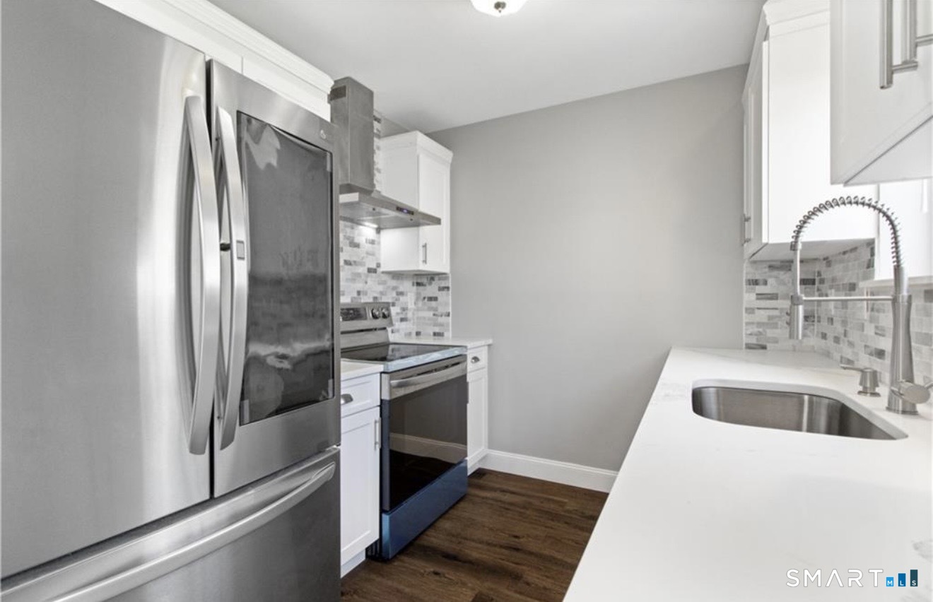 151 Shelter Rock Road 94