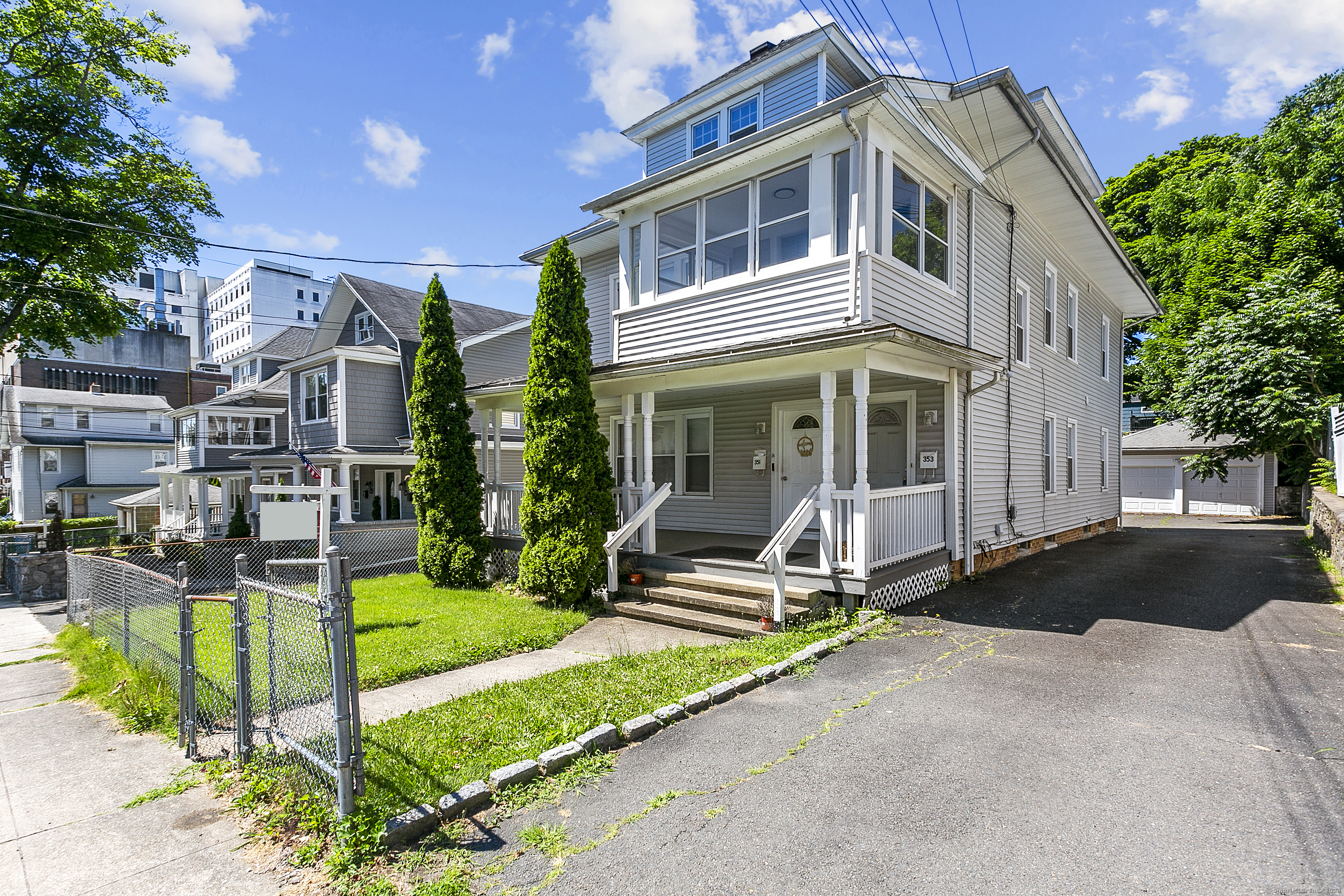 Property for Sale at 351 Gurdon Street, Bridgeport, Connecticut - Bedrooms: 6 
Bathrooms: 3 
Rooms: 12  - $564,900