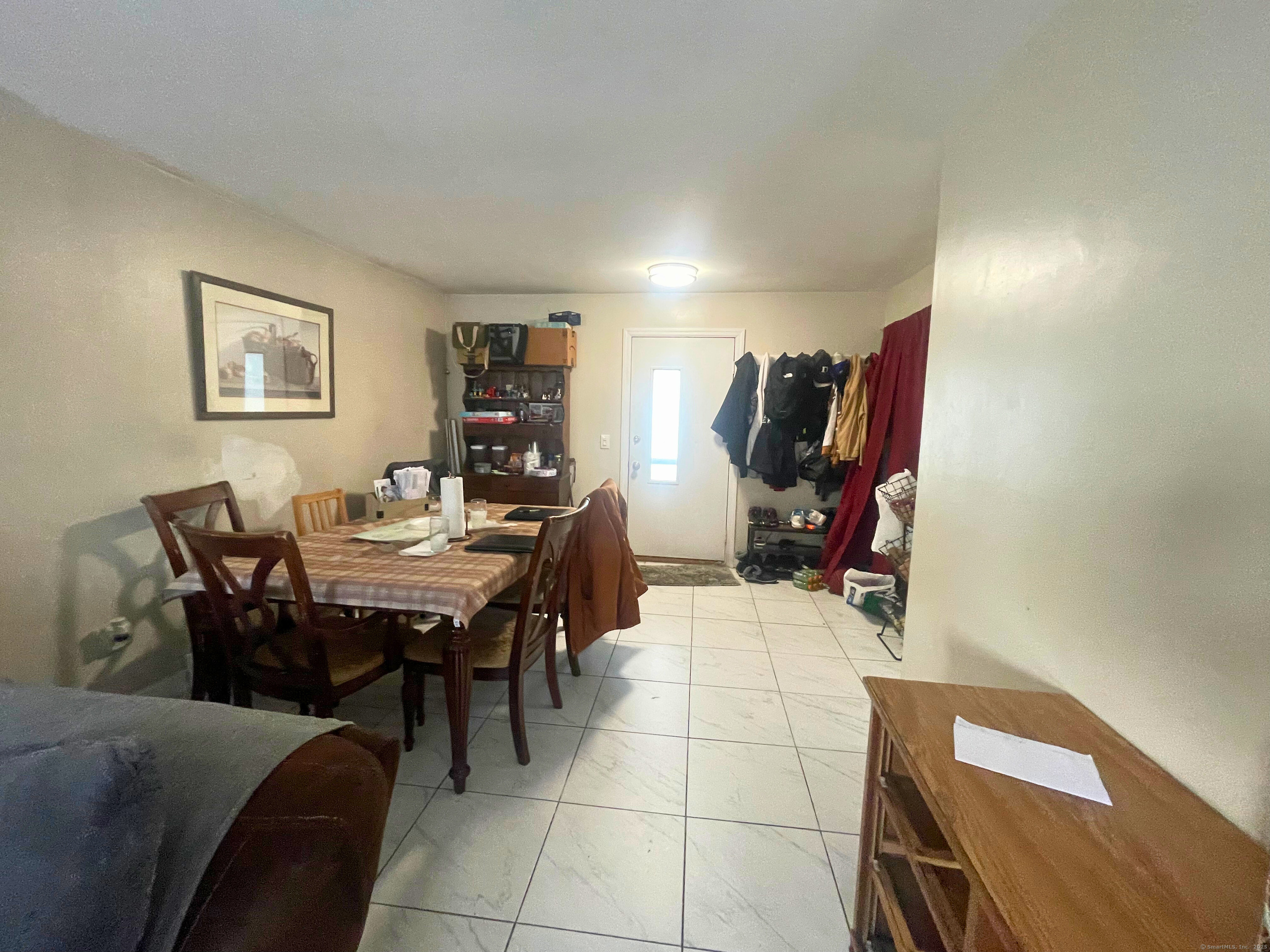 81 Coalpit Hill Road #APT B, Danbury, Connecticut image 3