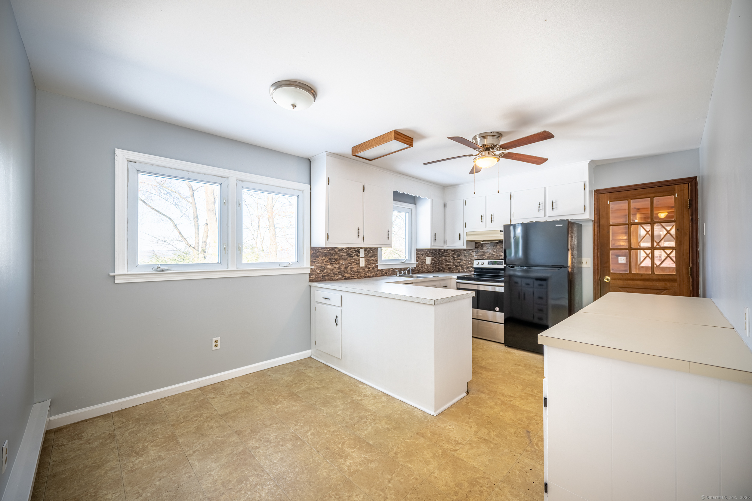 321 Donovan Road, Naugatuck, Connecticut image 5