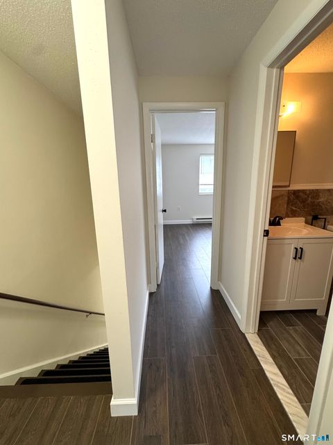 Tiny photo for 39 Horton Hill Road #APT 6E, Naugatuck, CT 06770 (MLS # 24146249)