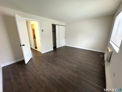 Tiny photo for 39 Horton Hill Road #APT 6E, Naugatuck, CT 06770 (MLS # 24146249)