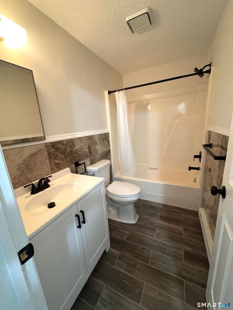 Tiny photo for 39 Horton Hill Road #APT 6E, Naugatuck, CT 06770 (MLS # 24146249)