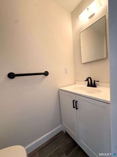 Tiny photo for 39 Horton Hill Road #APT 6E, Naugatuck, CT 06770 (MLS # 24146249)