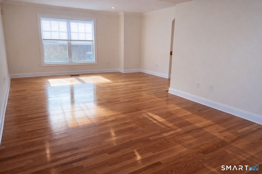 Photo of 1707 Summer Street #APT 7, Stamford, CT 06905 (MLS # 24153847)