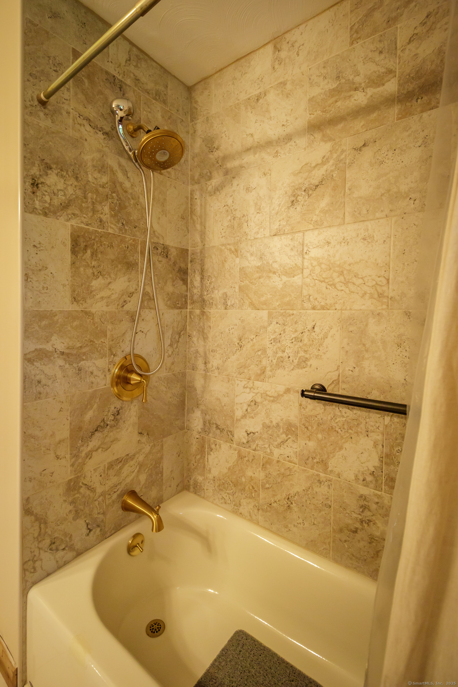 47 Sheffield Lane, Bristol, Connecticut image 18