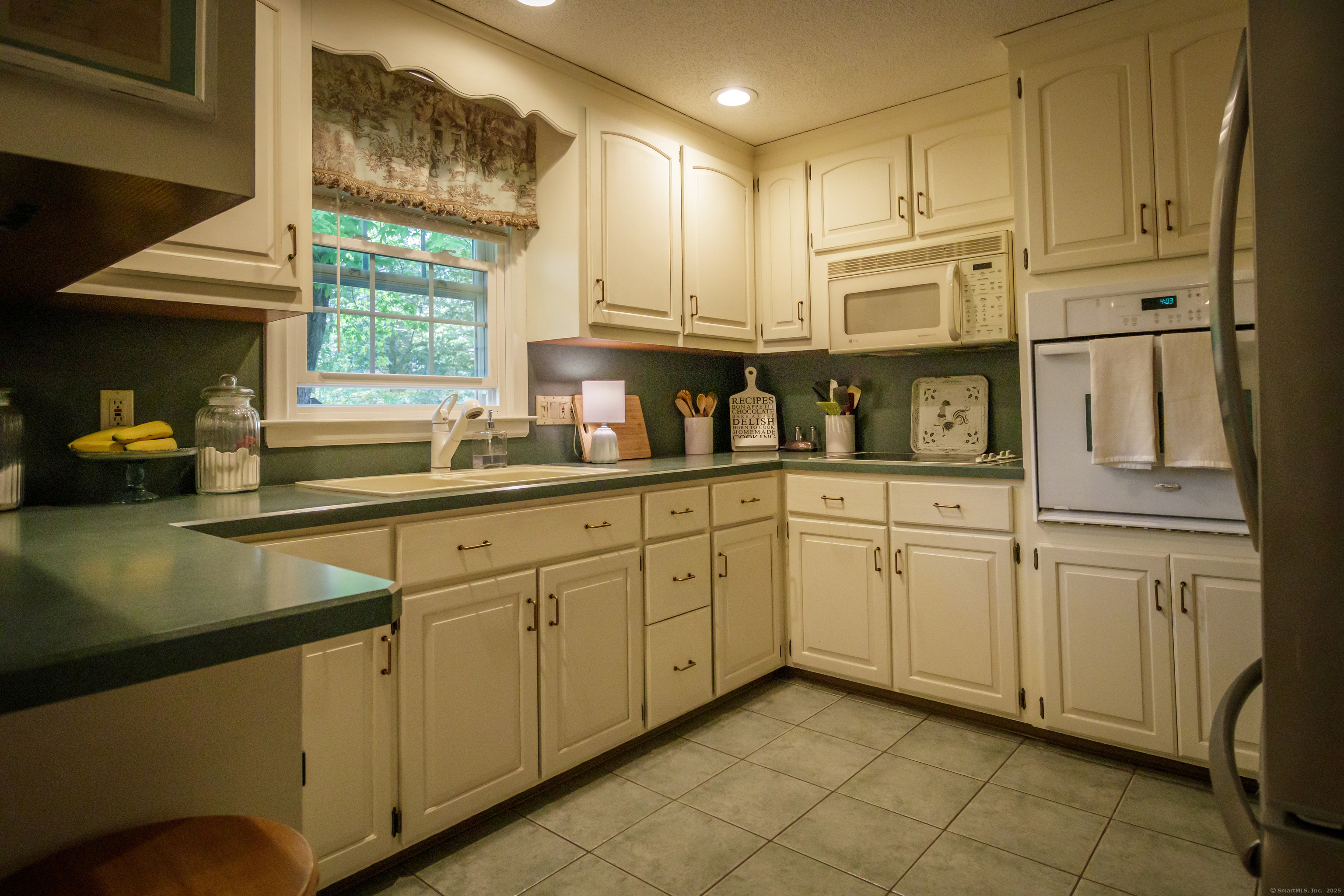 47 Sheffield Lane, Bristol, Connecticut image 12
