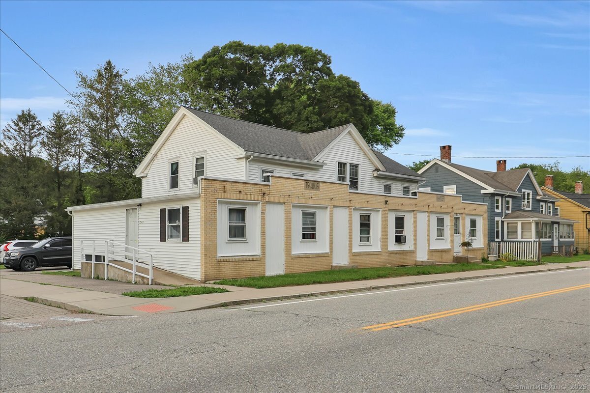 Sprague, Connecticut 06330, United States, 8 Bedrooms Bedrooms, ,5 BathroomsBathrooms,Residential,Active,161611 Sprague, Connecticut 06330, United States, 8 Bedrooms Bedrooms, ,5 BathroomsBathrooms,Residential,Active,161611