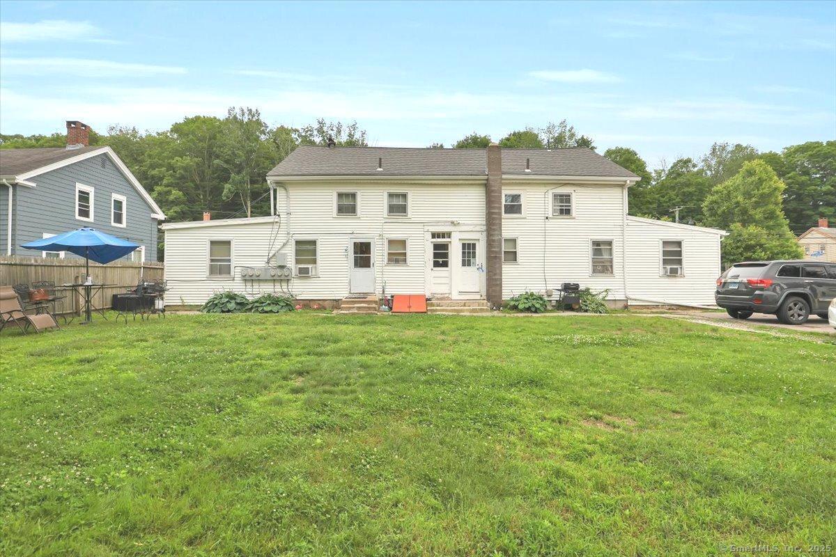 Sprague, Connecticut 06330, United States, 8 Bedrooms Bedrooms, ,5 BathroomsBathrooms,Residential,Active,161611