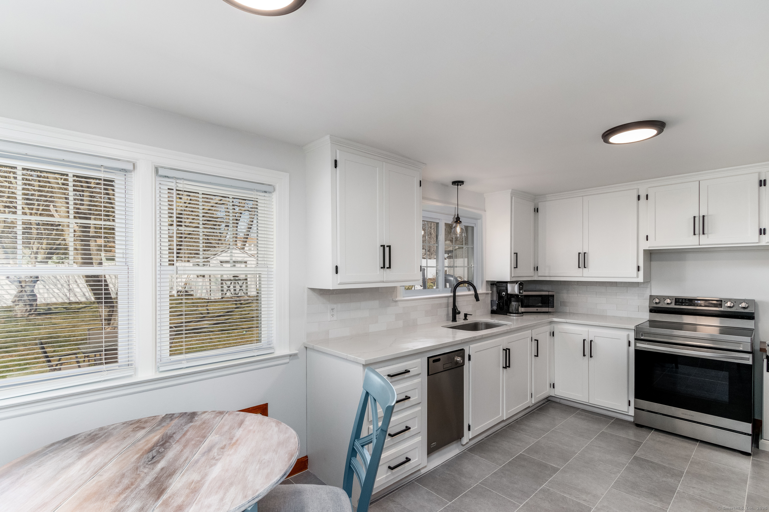 21 Tuccitto Road, Portland, Connecticut image 6