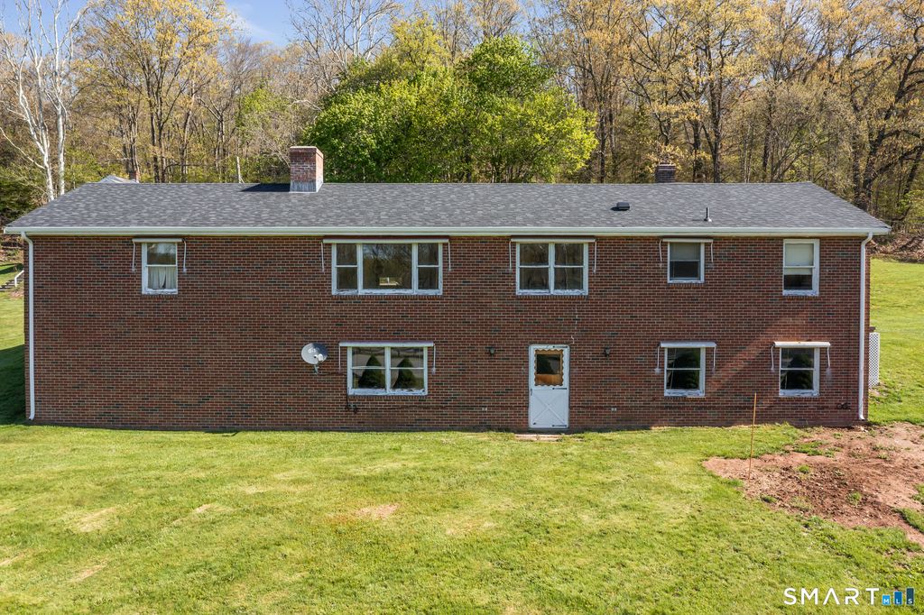 Photo of 31 Grandview Terrace, Portland, CT 06480 (MLS # 24169264)
