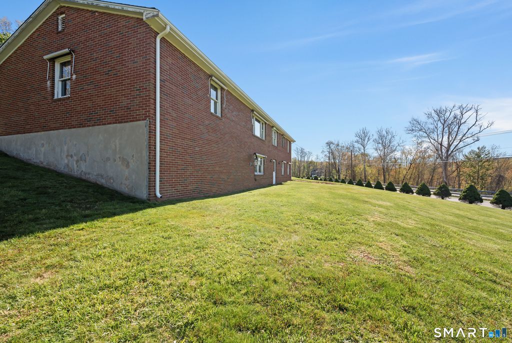 Photo of 31 Grandview Terrace, Portland, CT 06480 (MLS # 24169264)