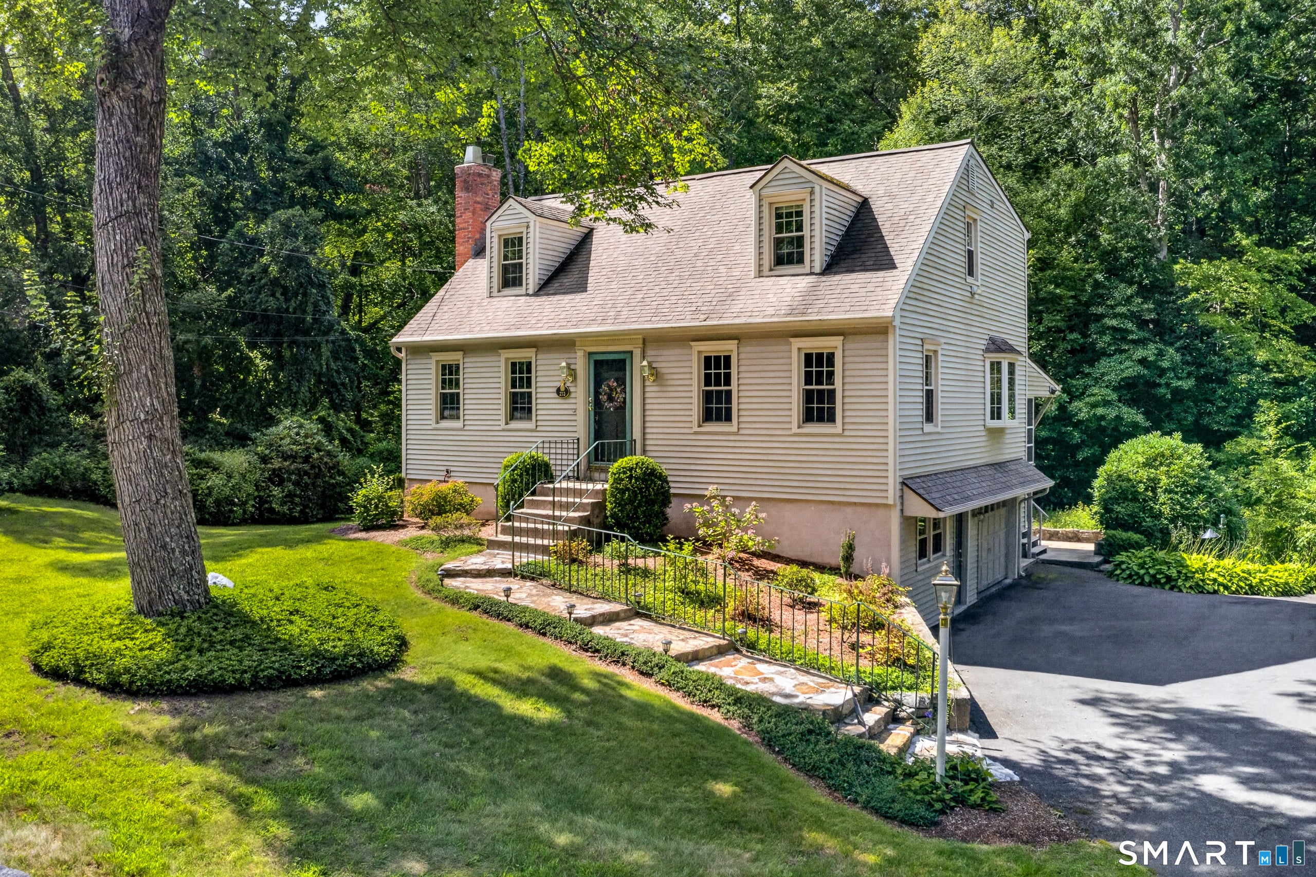 232 Old Post Road