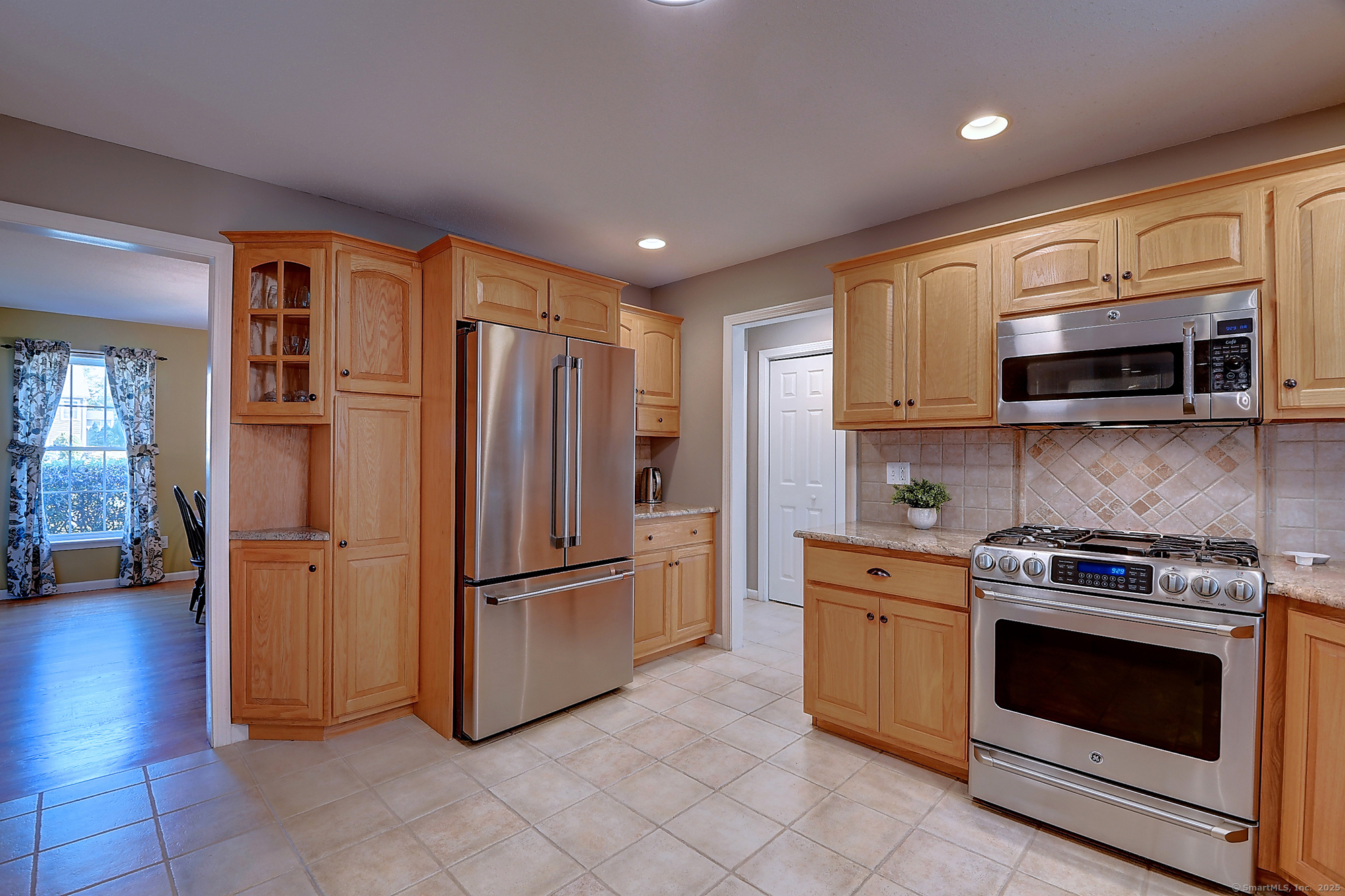97 Trotters Lane, Southington, Connecticut image 17