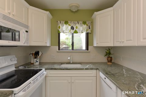 Tiny photo for 1016 Heritage Village #B, Southbury, CT 06488 (MLS # 24160670)